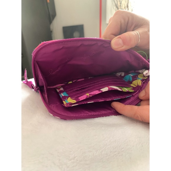 Vera Bradley Zip Zip Wristlet- “Flutterby” pattern - Picture 4 of 6